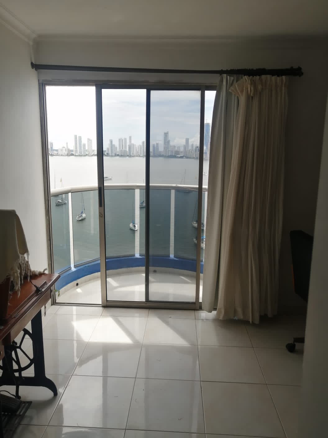 PENTHOUSE FRENTE A LA BAHIA  EN VENTA MANGA - CARTAGENA