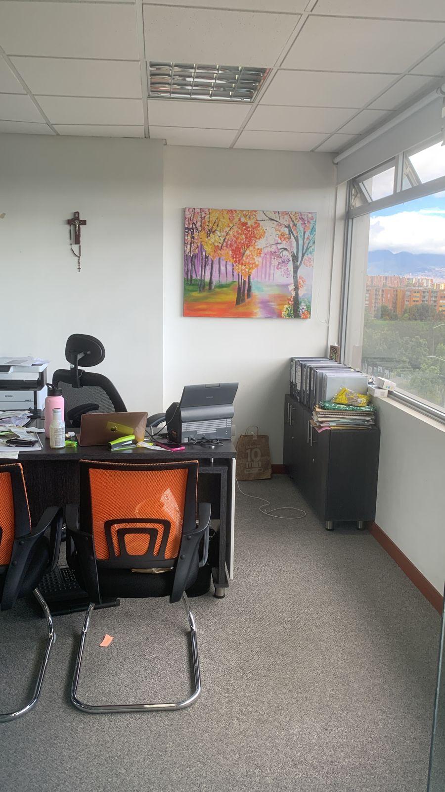OFICINA EN ARRIENDO  BOGOTA - COLOMBIA