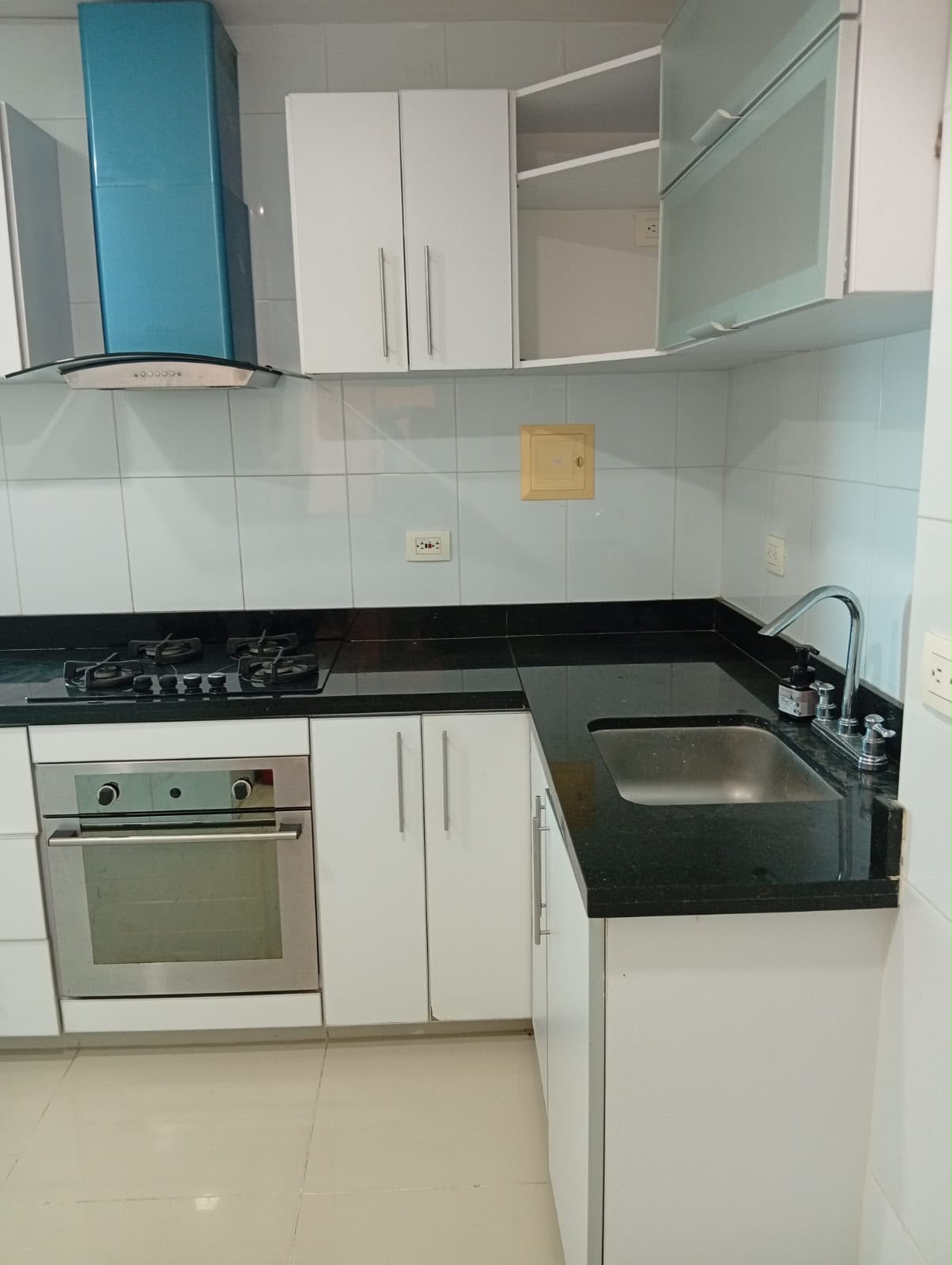 ARRIENDO APARTAMENTO CRESPO- CARTAGENA