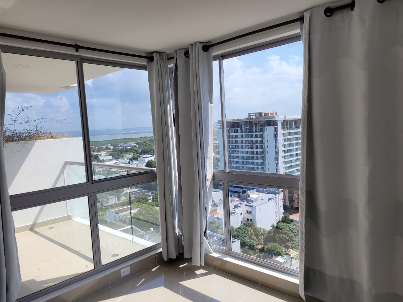 APARTAMENTO EN VENTA CRESPO - CARTAGENA