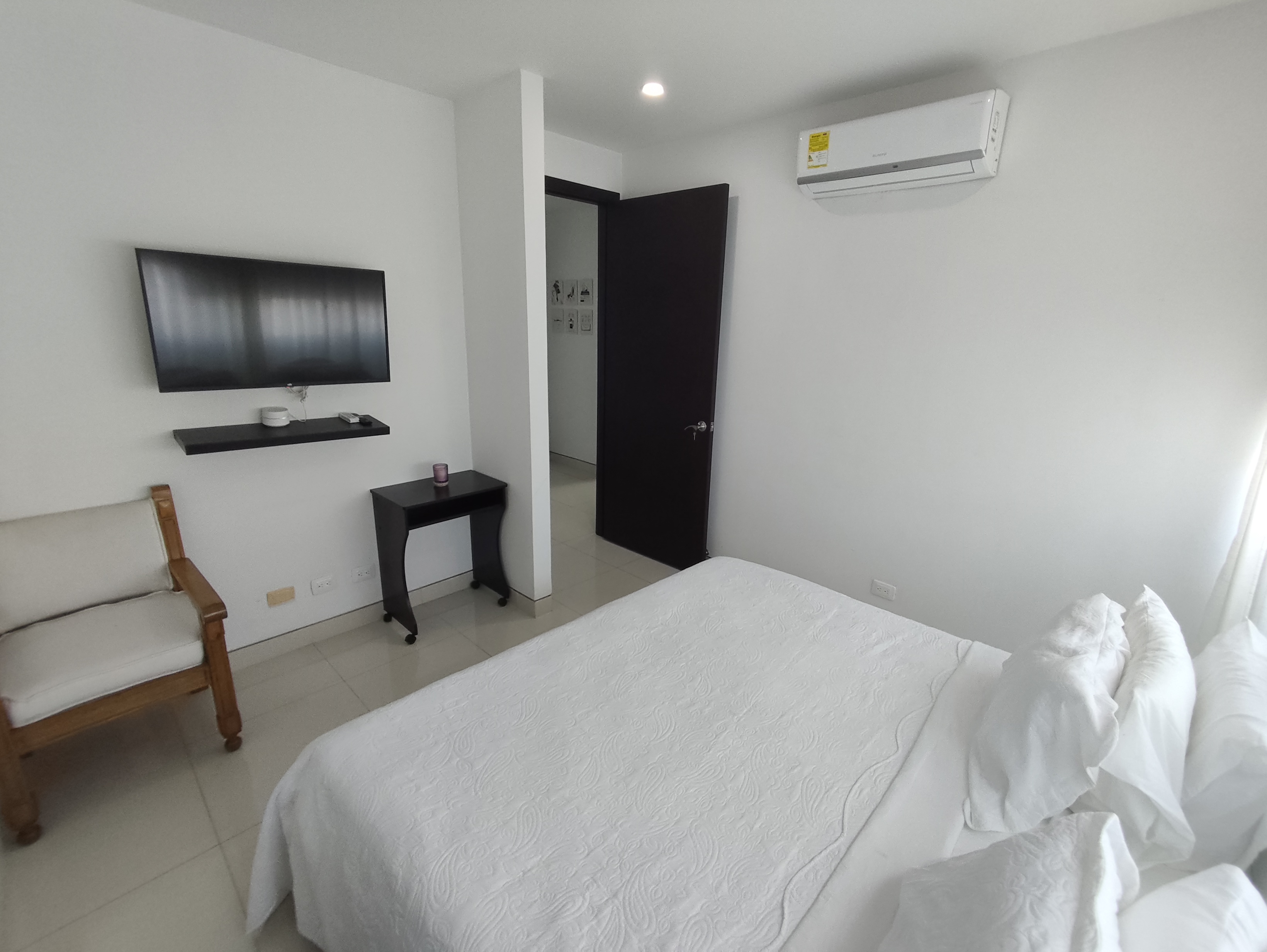 APARTAMENTO AMOBLADO EN ARRIENDO CASTILLOGRANDE - CARTAGENA
