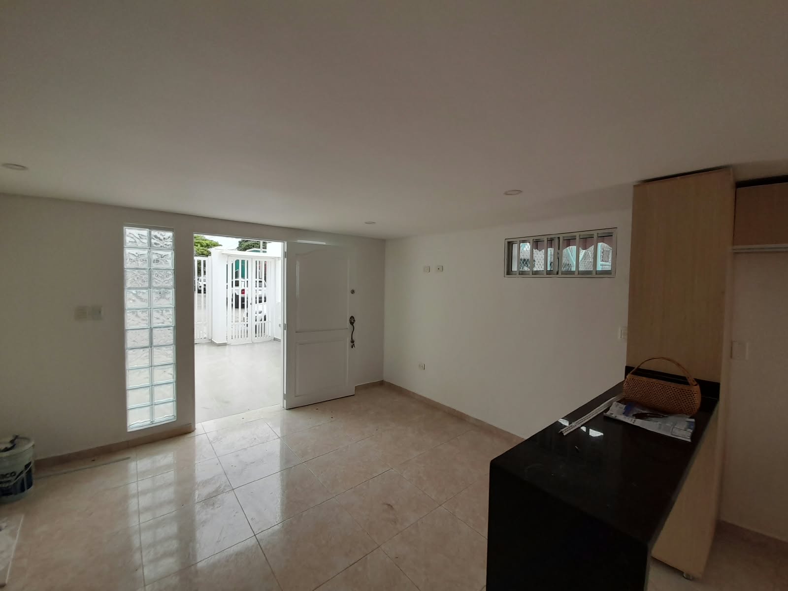 EN ARRIENDO CASA COMERCIAL Y/O RESIDENCIAL EN CRESPO - CARTAGENA