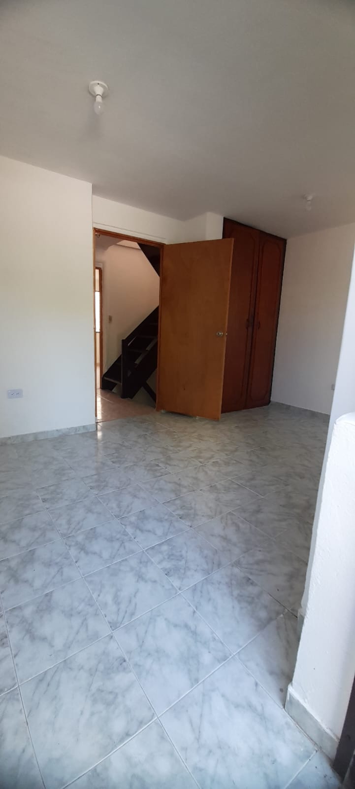 ARRIEDO APARTAMENTO EN PIE DE LA POPA