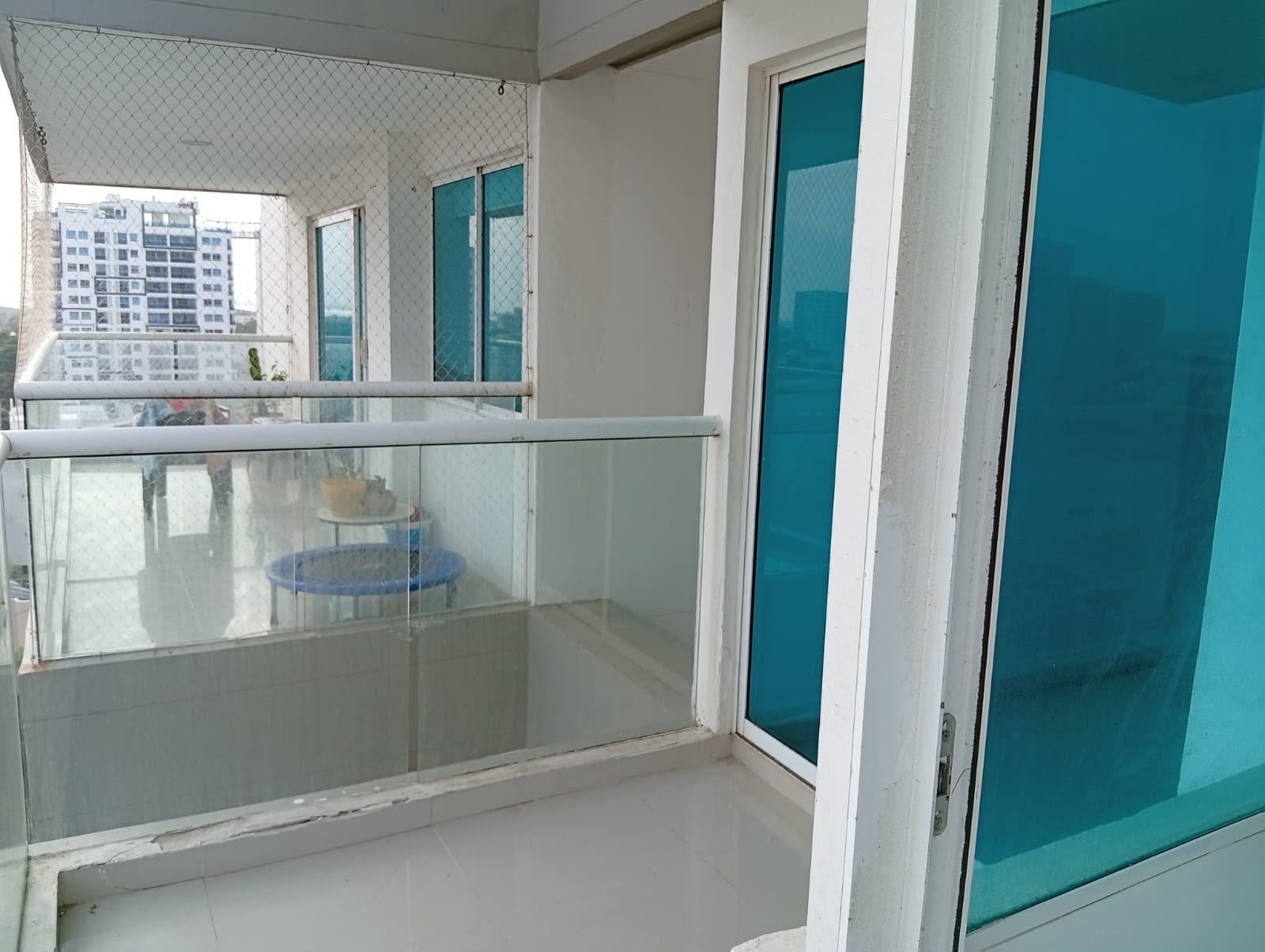 ARRIENDO APARTAMENTO CRESPO- CARTAGENA