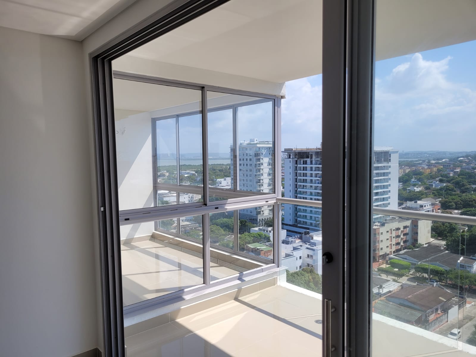 APARTAMENTO EN VENTA CRESPO - CARTAGENA