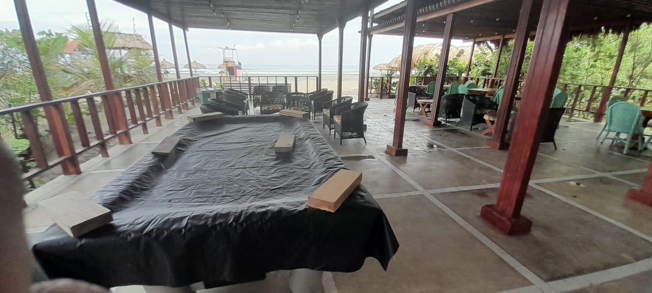 Lote en Condominio Privado Con Vista a la Playa. Venpermuto