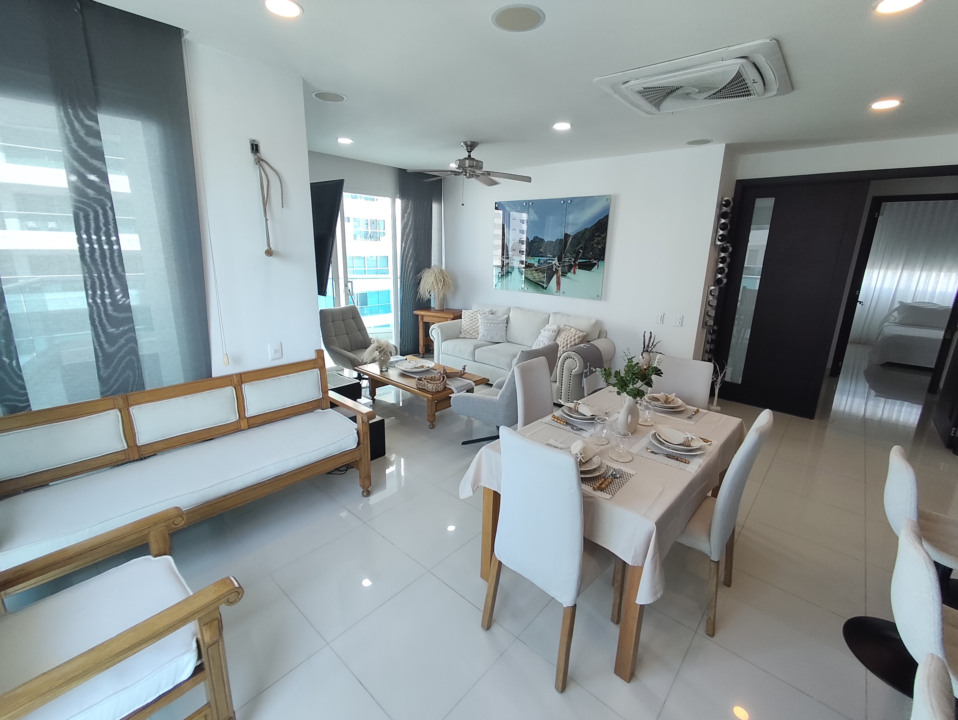 APARTAMENTO AMOBLADO EN ARRIENDO CASTILLOGRANDE - CARTAGENA