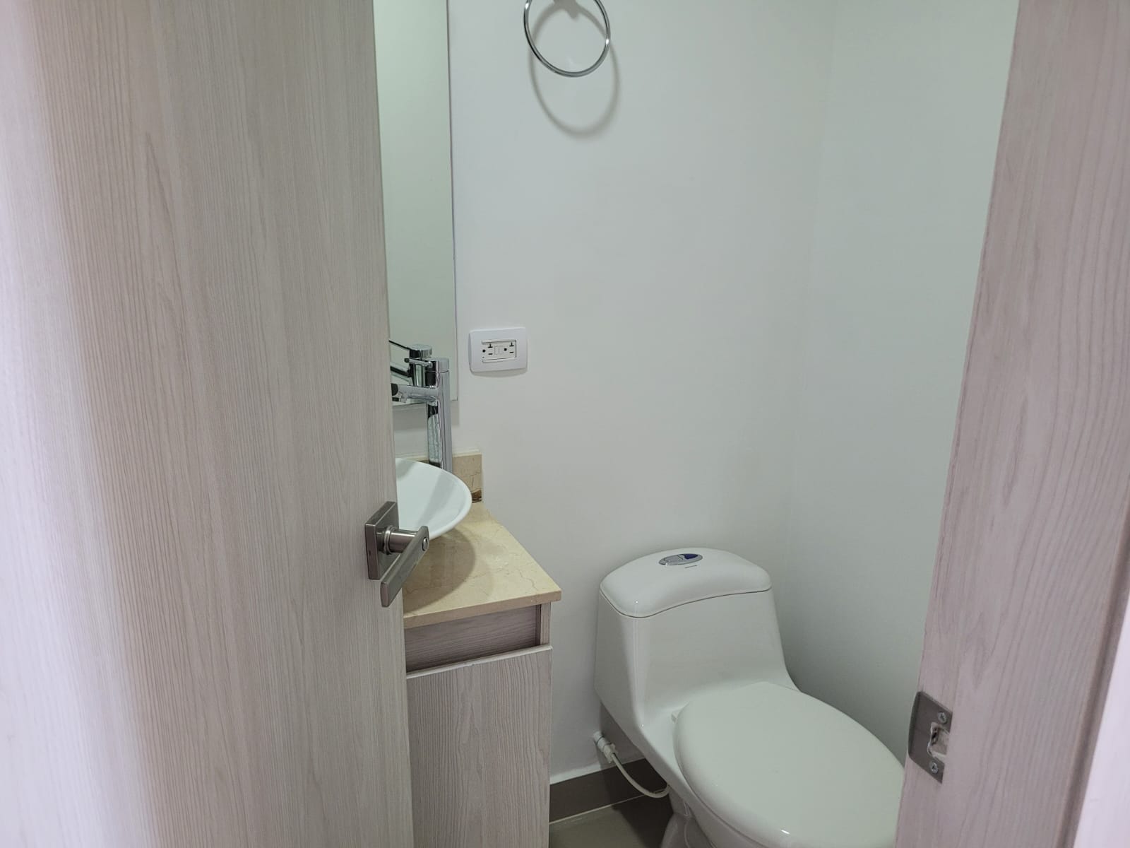 APARTAMENTO EN VENTA CRESPO - CARTAGENA