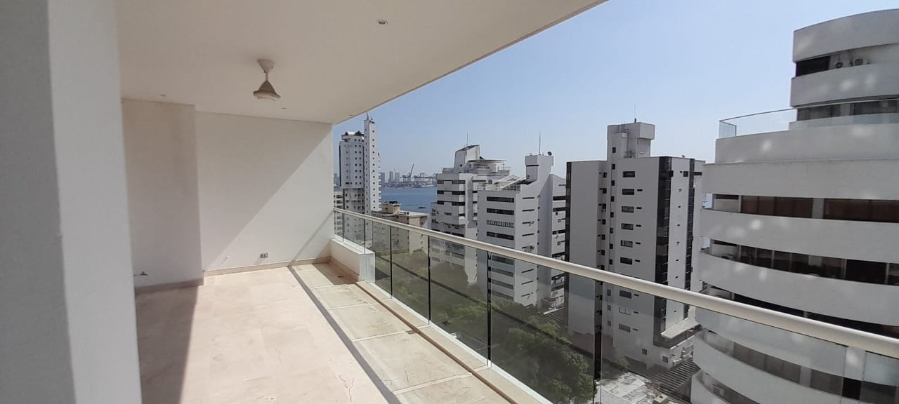 APARTAMENTO AMOBLADO EN VENTA, BOCAGRANDE - CARTAGENA