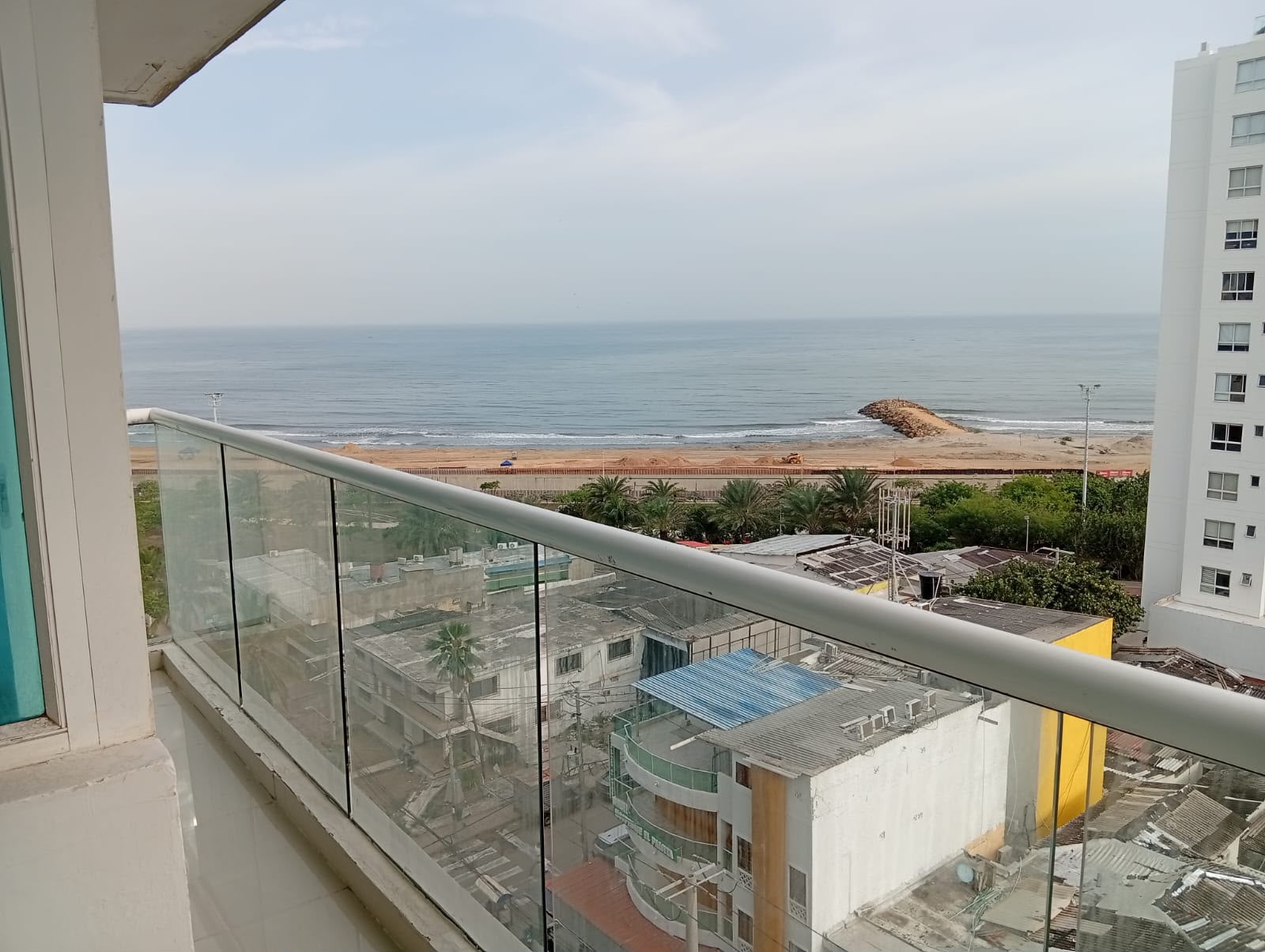 ARRIENDO APARTAMENTO CRESPO- CARTAGENA