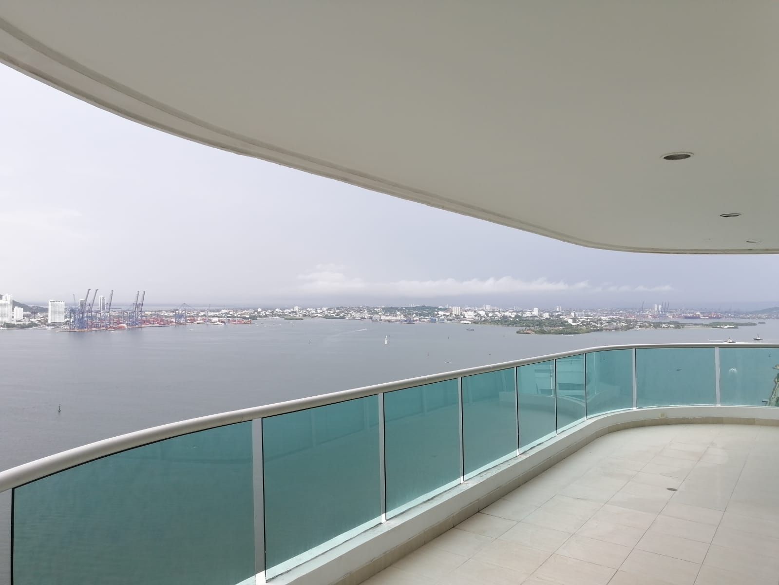 PENTHOUSE EN VENTA  BOCAGRANDE - CARTAGENA