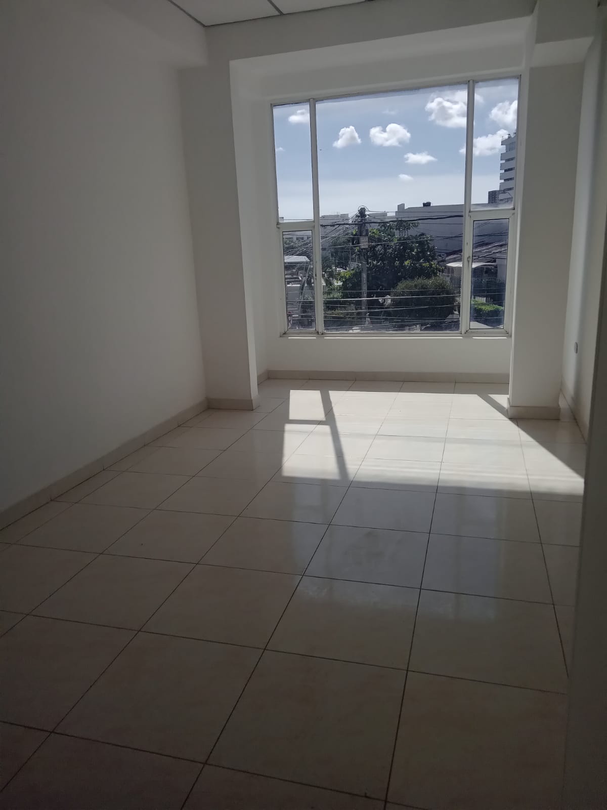 LOCAL EN ARRIENDO SANTA LUCIA - CARTAGENA