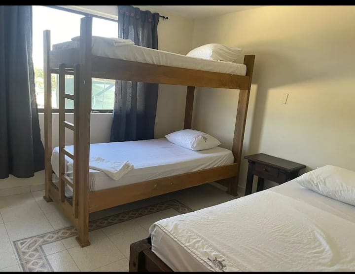 EDIFICIO EN VENTA, MARTINEZ MARTELO