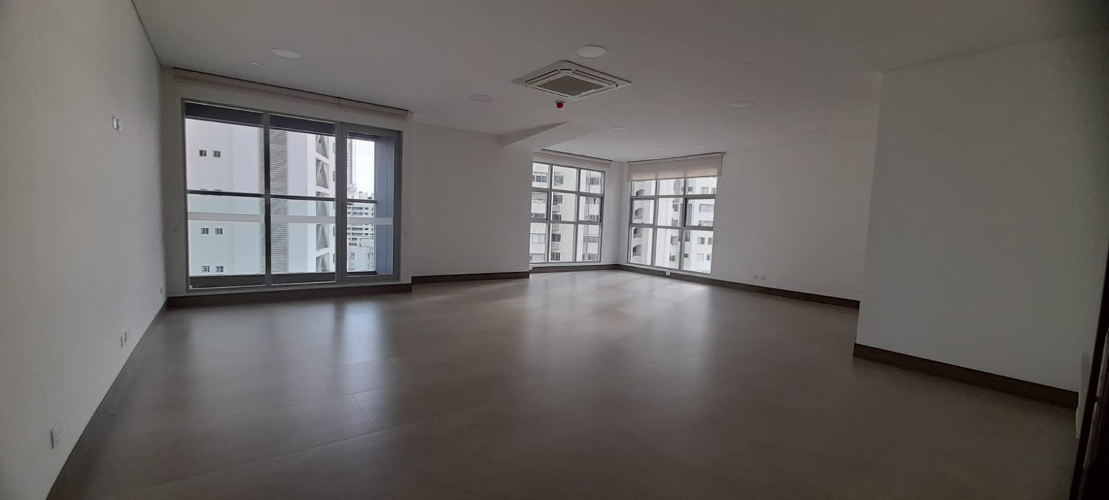 OFICINA EN ARRIENDO BOCAGRANDE – CARTAGENA