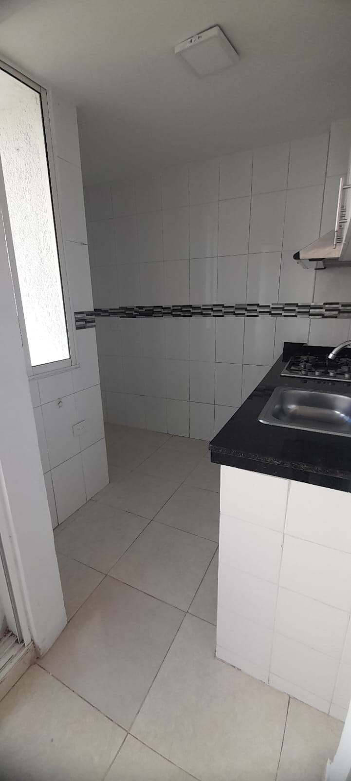 ARRIENDO APARTAMENTO MANGA