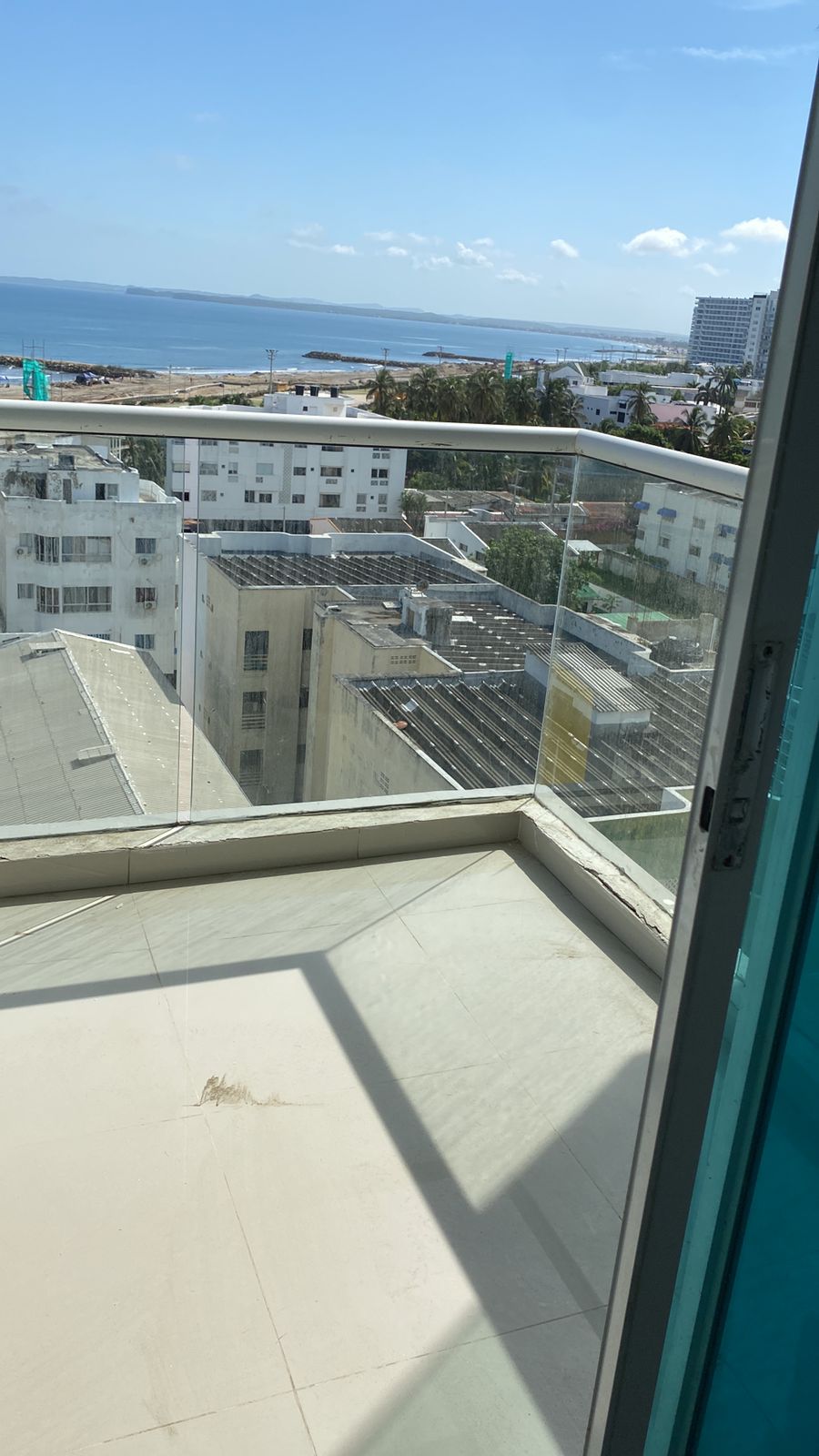 ARRIENDO APARTAMENTO CRESPO- CARTAGENA