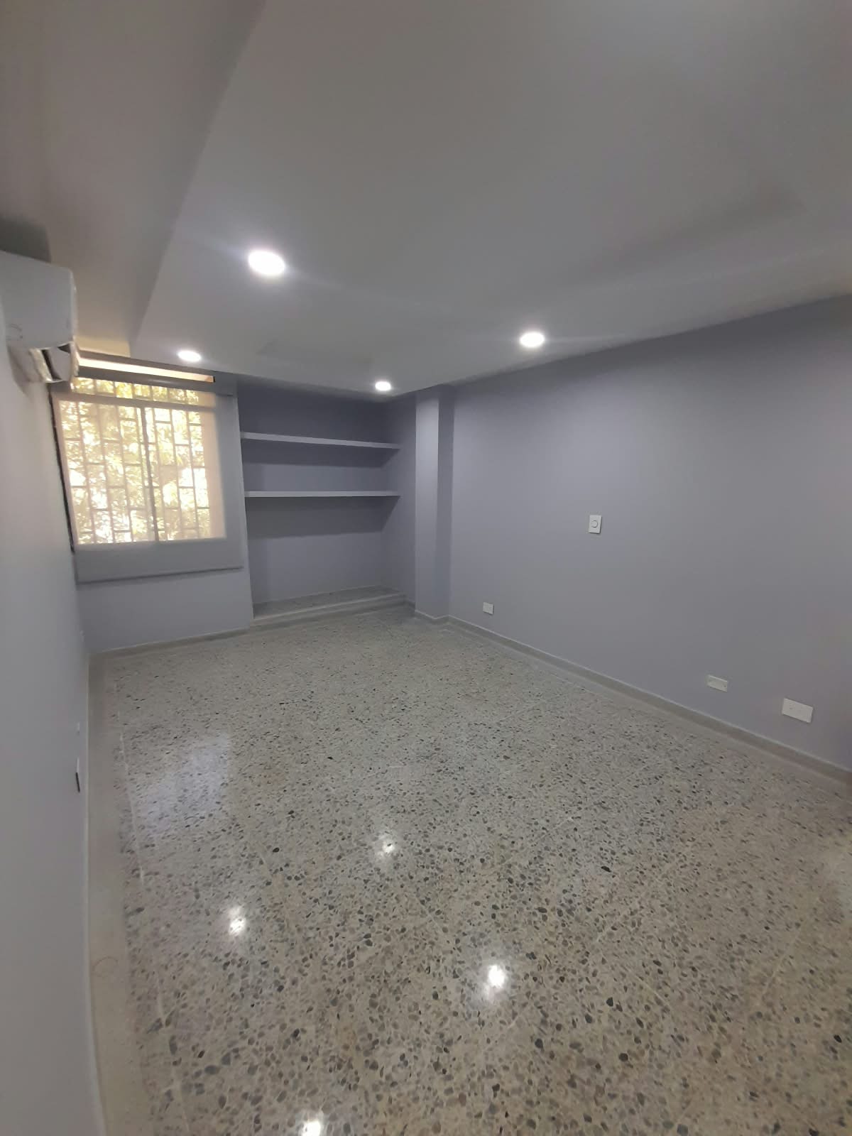 EN ARRIENDO OFICINA BOCAGRANDE - CARTAGENA