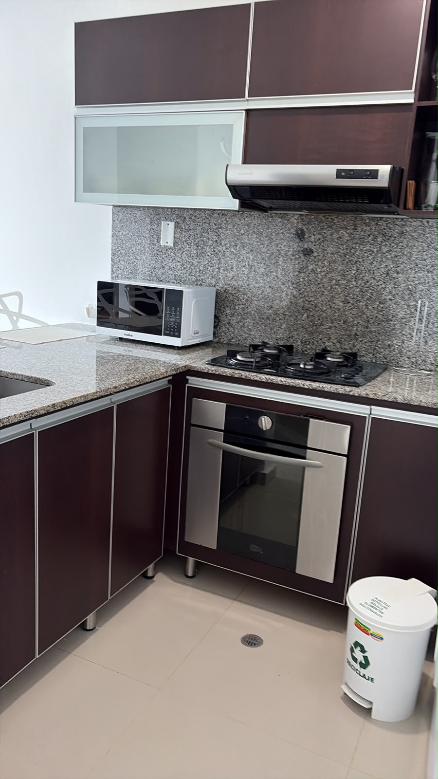 ARRIENDO APARTAMENTO AMOBLADO LA BOQUILLA