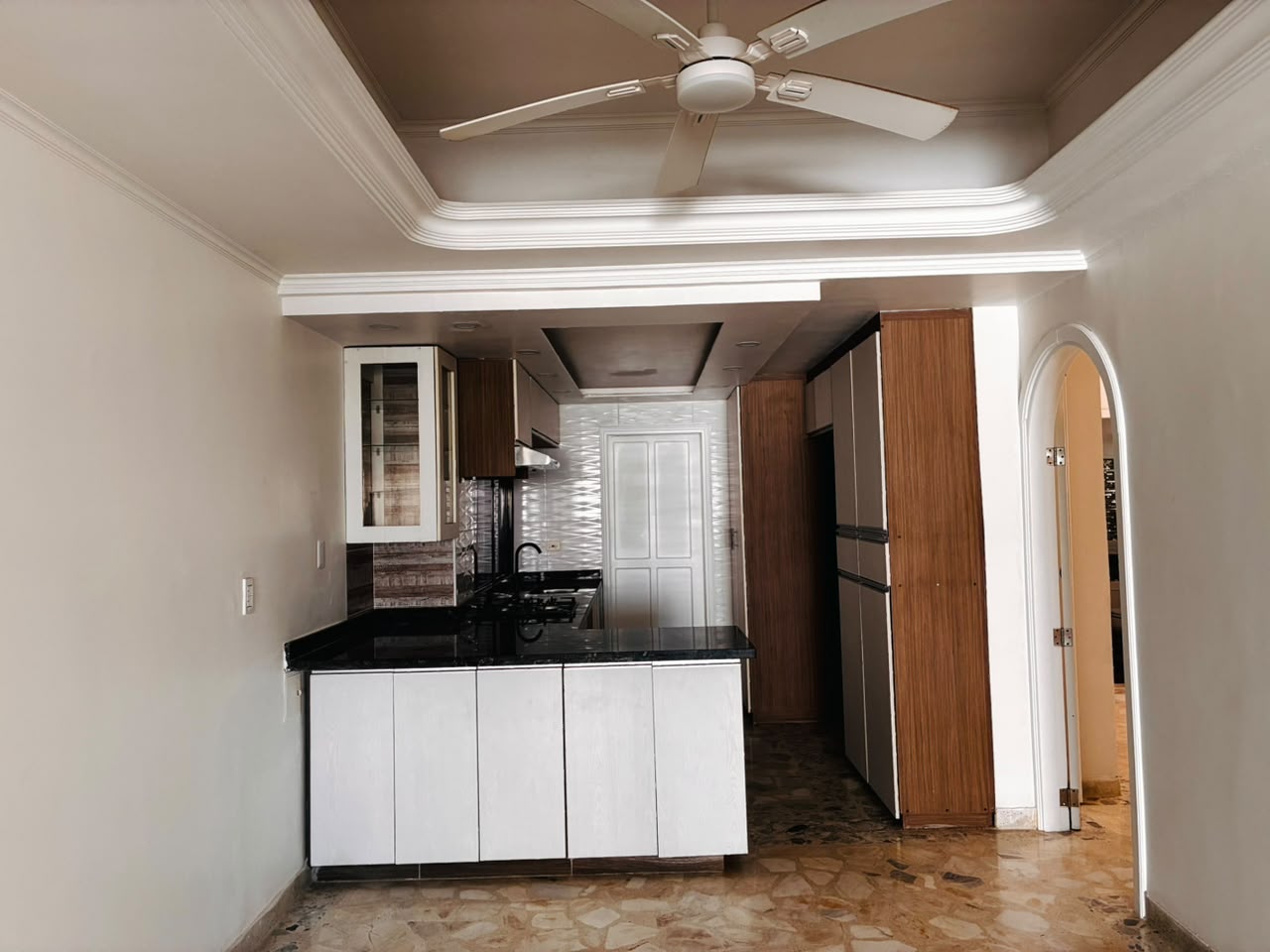 APARTAMENTO EN VENTA MAS APARTAESTUDIO EN CASTILLOGRANDE-CARTAGENA