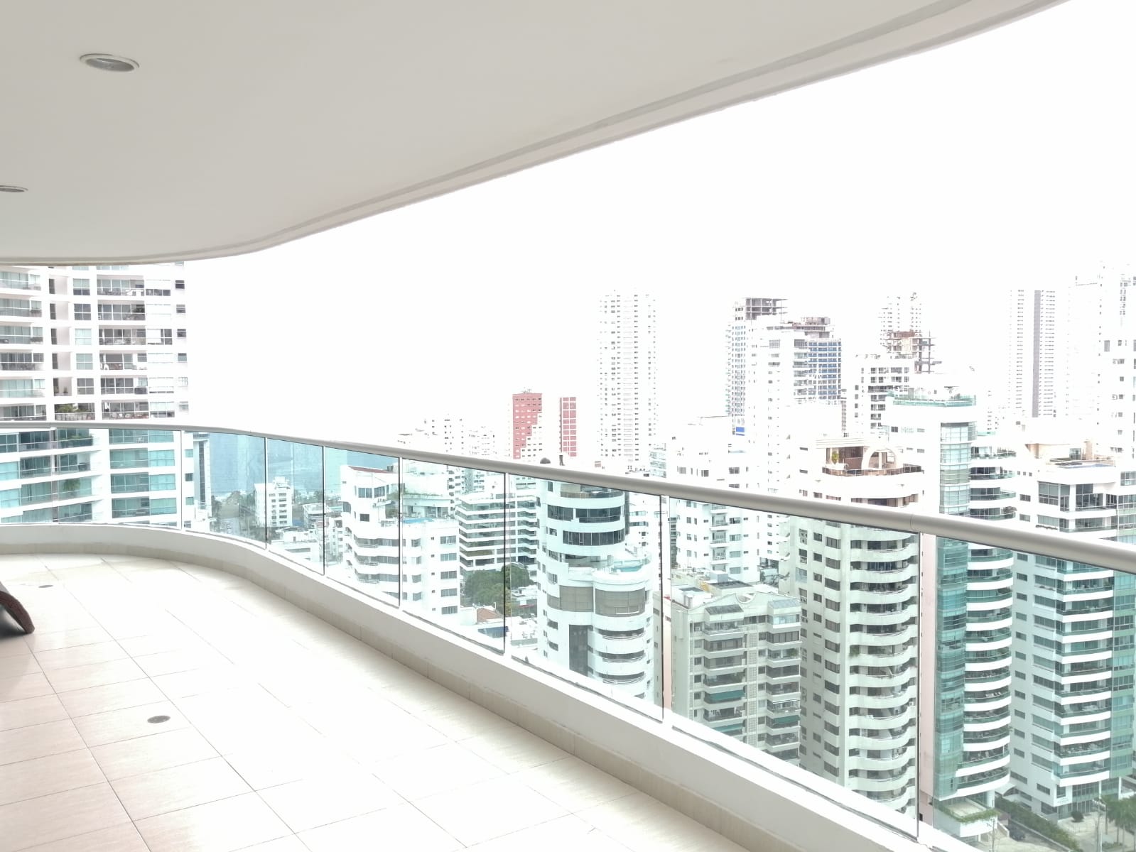 PENTHOUSE EN VENTA  BOCAGRANDE - CARTAGENA