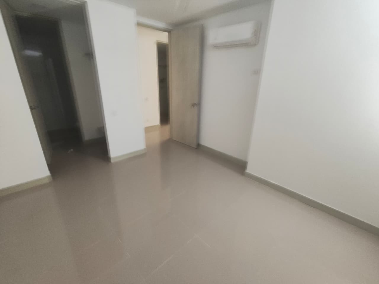 APARTAMENTO EN ARRIENDO EN MANGA - CARTAGENA