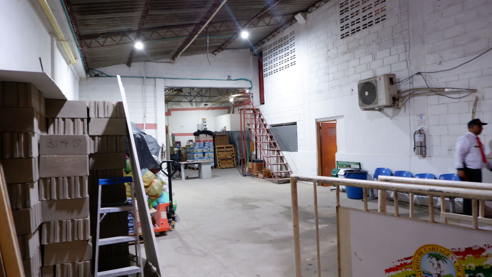 BODEGA  EN VENTA SAN ISIDRO - CARTAGENA