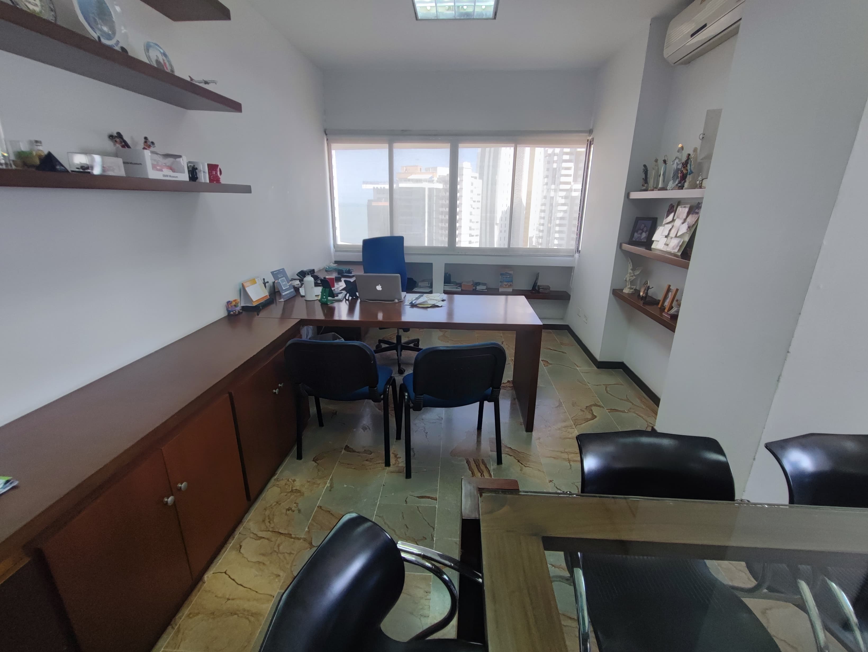 OFICINA  EN VENTA, BOCAGRANDE - CARTAGENA