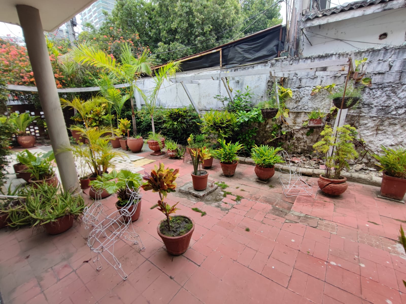 CASA COMERCIAL EN ARRIENDO MANGA  – CARTAGENA