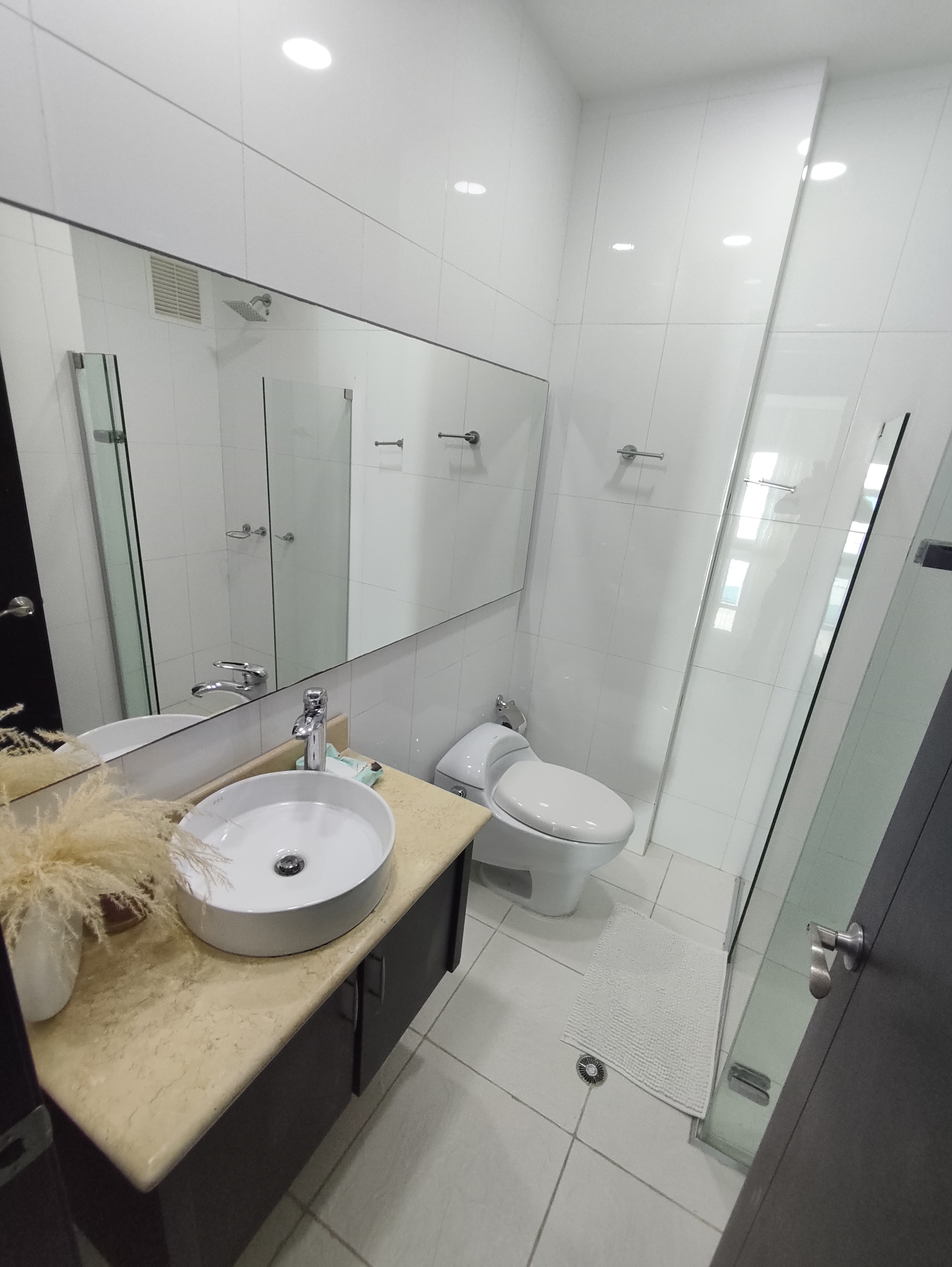 APARTAMENTO AMOBLADO EN ARRIENDO CASTILLOGRANDE - CARTAGENA