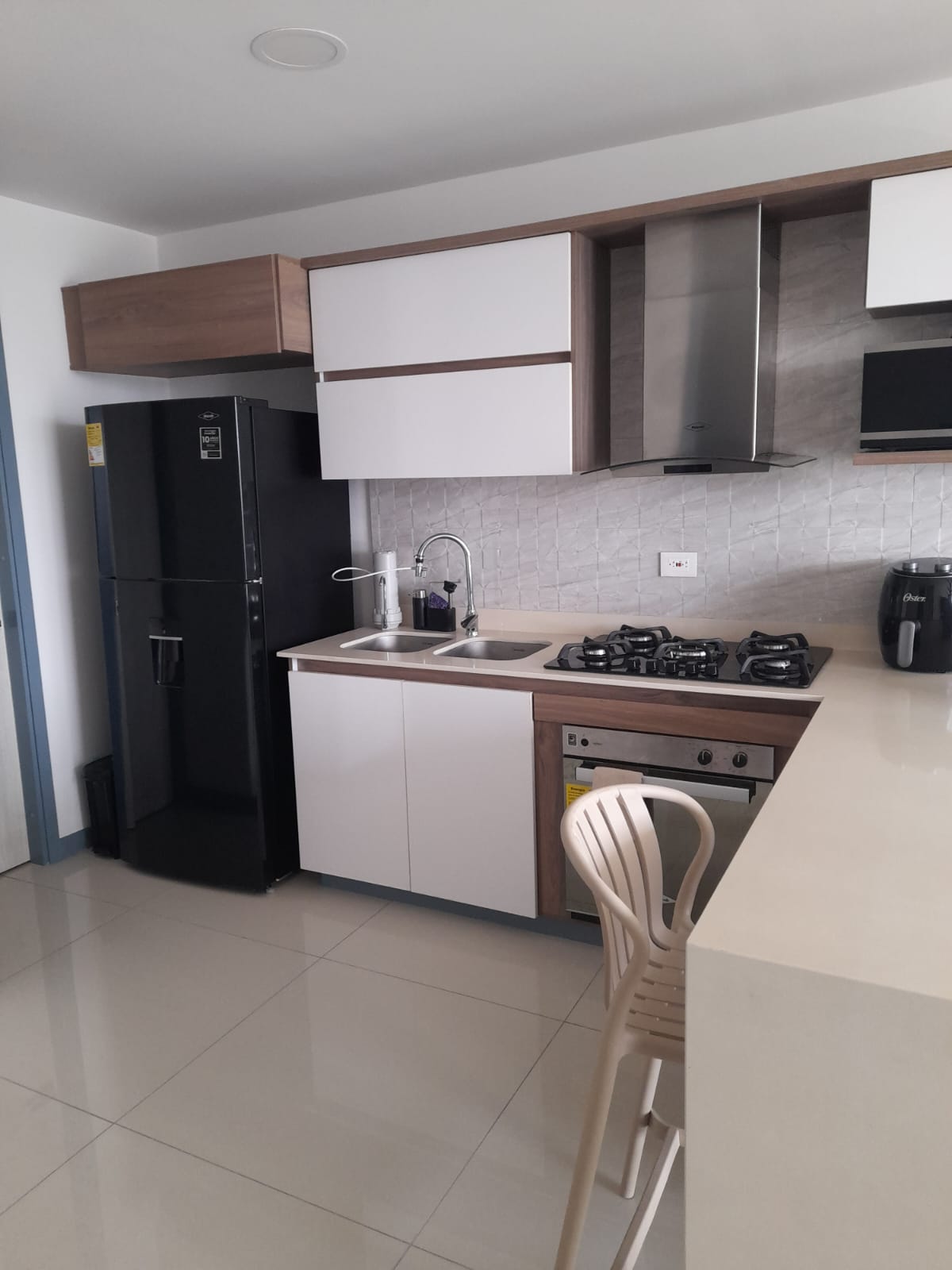 ARRIENDO APARTAMENTO AMOBLADO CRESPO- CARTAGENA