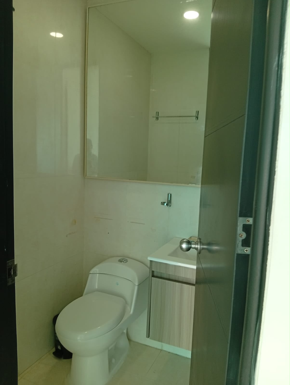 ARRIENDO APARTAMENTO CRESPO- CARTAGENA
