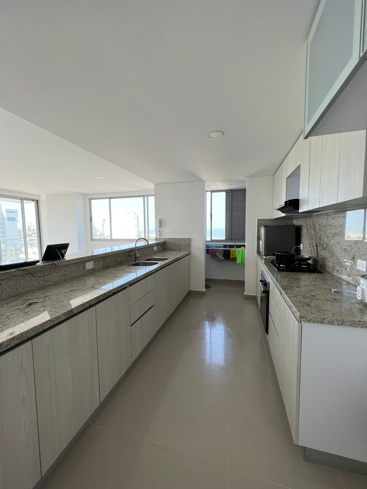 APARTAMENTO EN VENTA CRESPO - CARTAGENA