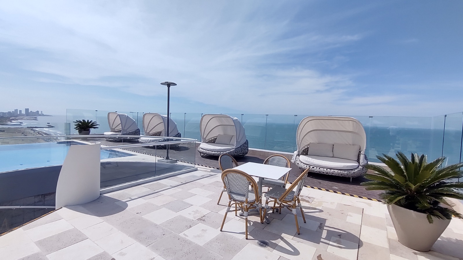APARTAMENTO USO MIXTO EN VENTA  LA BOQUILLA - CARTAGENA