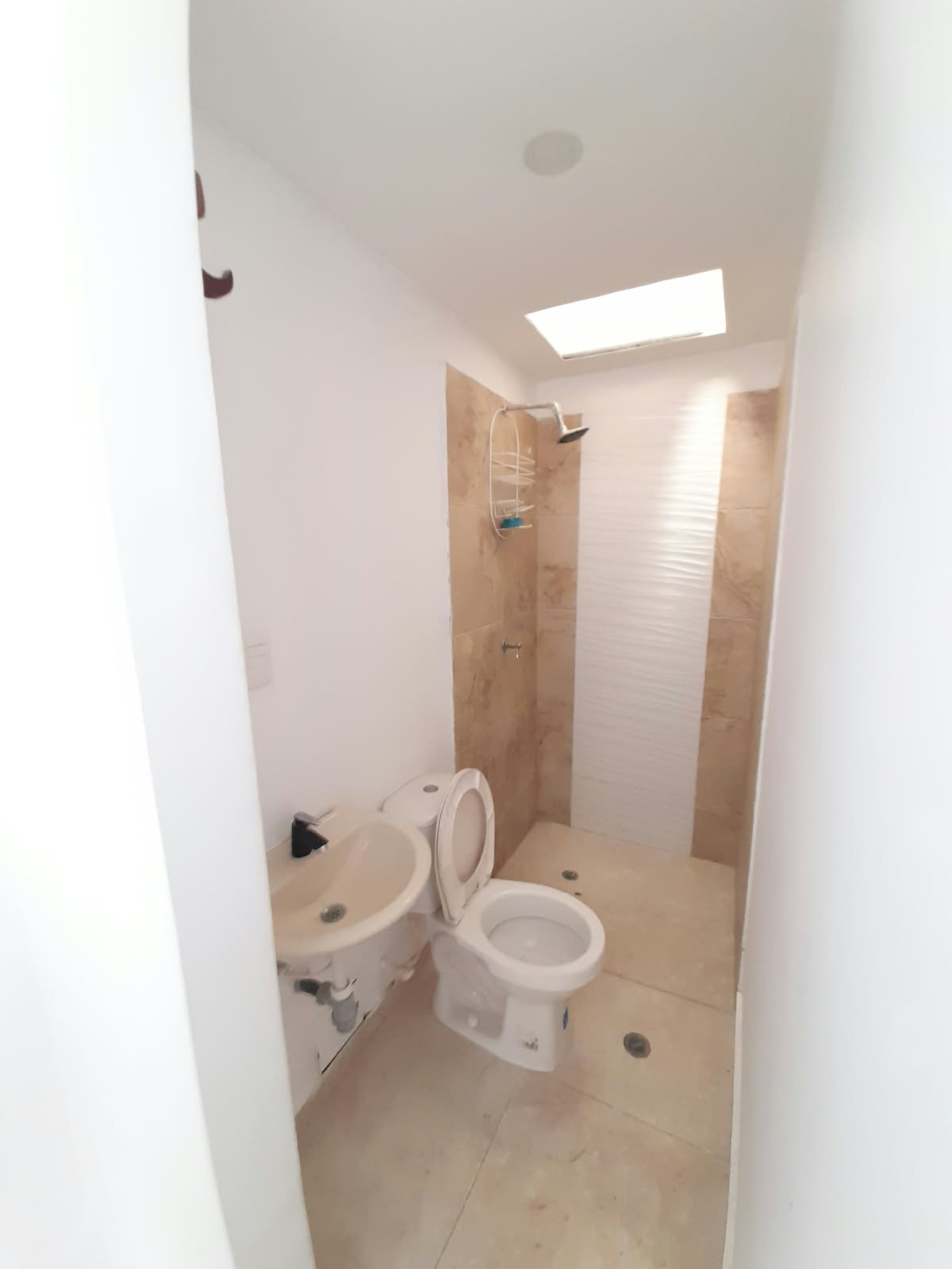 EN ARRIENDO CASA COMERCIAL Y/O RESIDENCIAL EN CRESPO - CARTAGENA