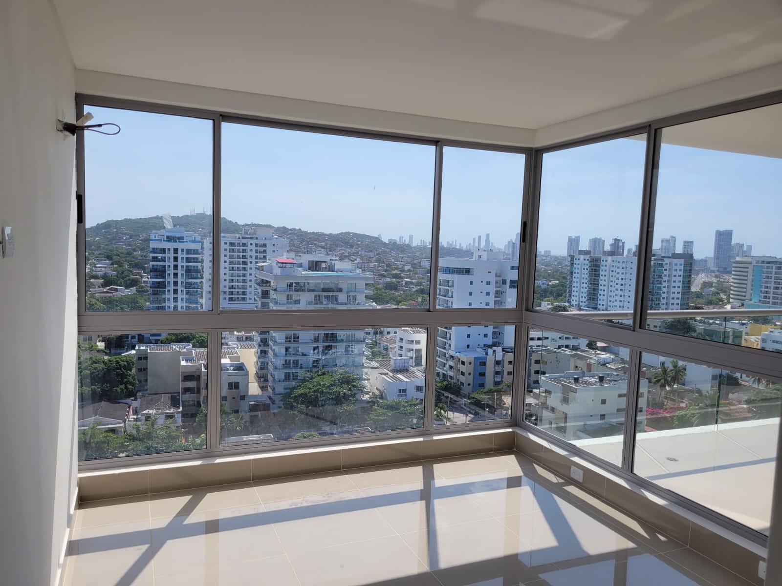 APARTAMENTO EN VENTA CRESPO - CARTAGENA