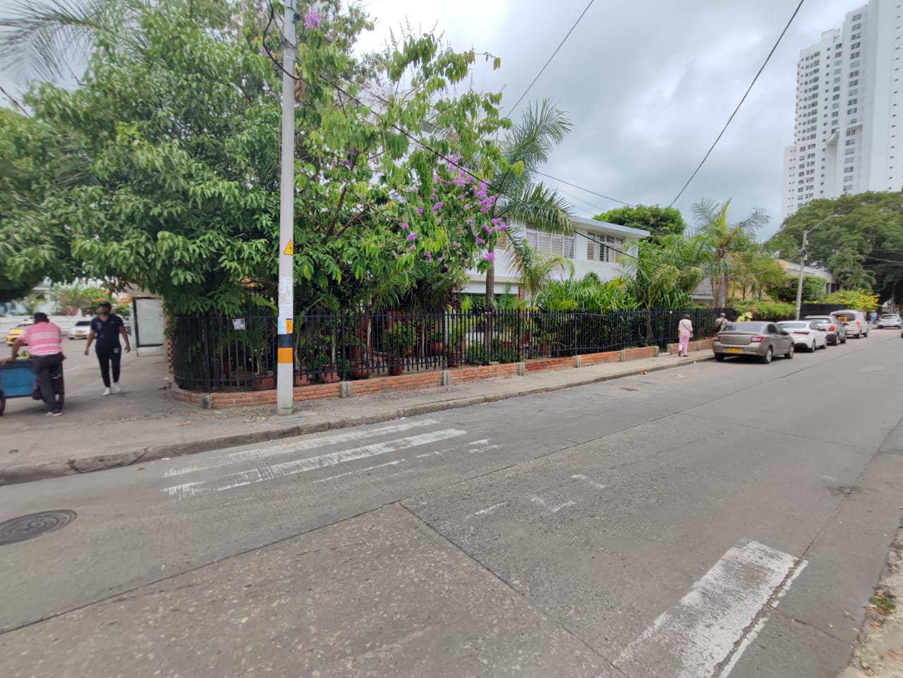 CASA COMERCIAL EN ARRIENDO MANGA  – CARTAGENA