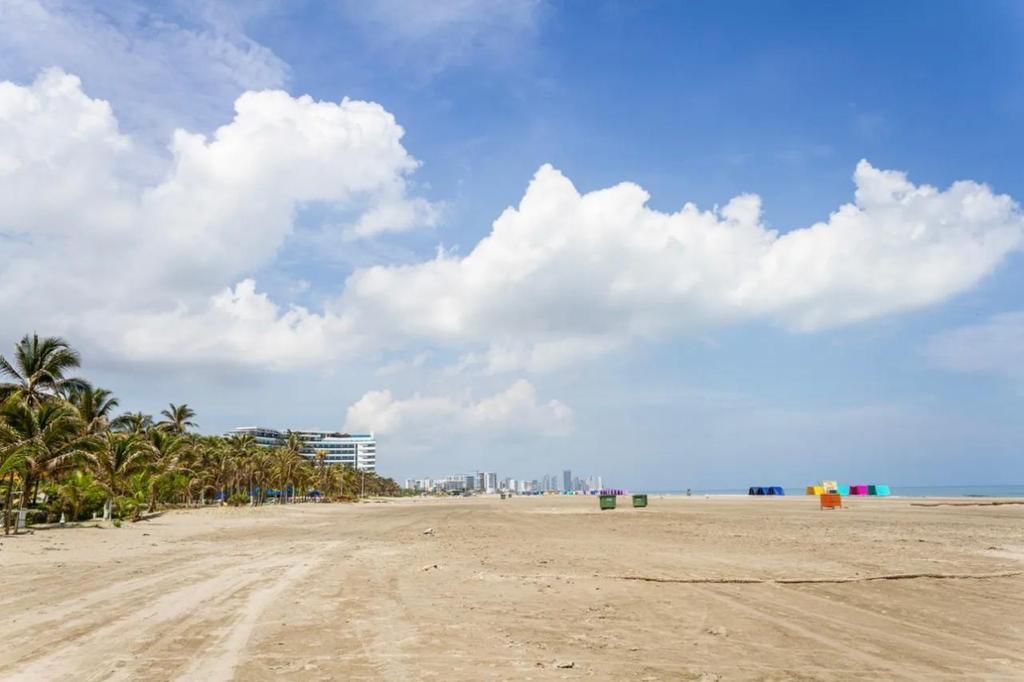 APARTAMENTO USO MIXTO EN VENTA  LA BOQUILLA - CARTAGENA