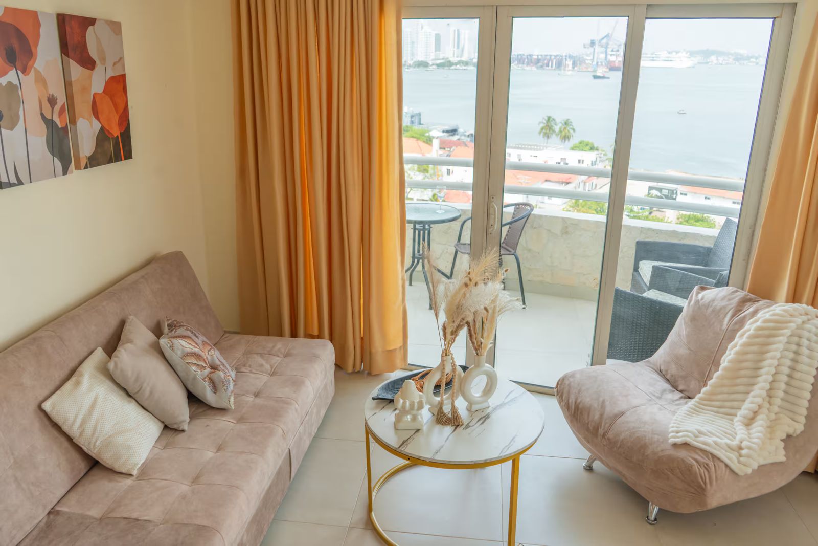 APARTAMENTO AMOBLADO EN ARRIENDO BOCAGRANDE - CARTAGENA