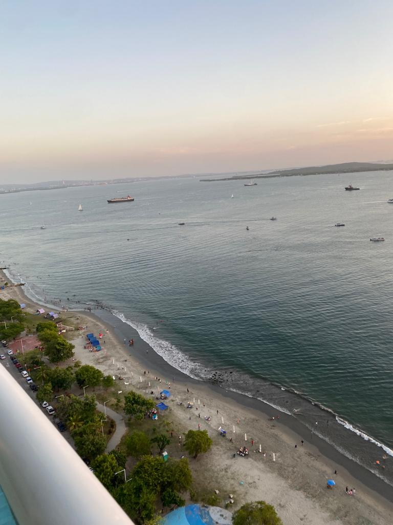 APARTAMENTO EN VENTA CASTILLOGRANDE - CARTAGENA