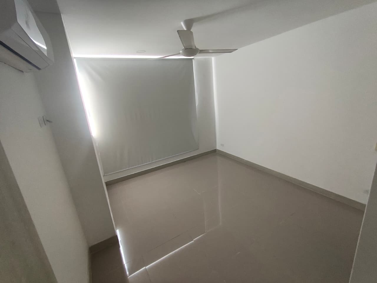 APARTAMENTO EN ARRIENDO EN MANGA - CARTAGENA