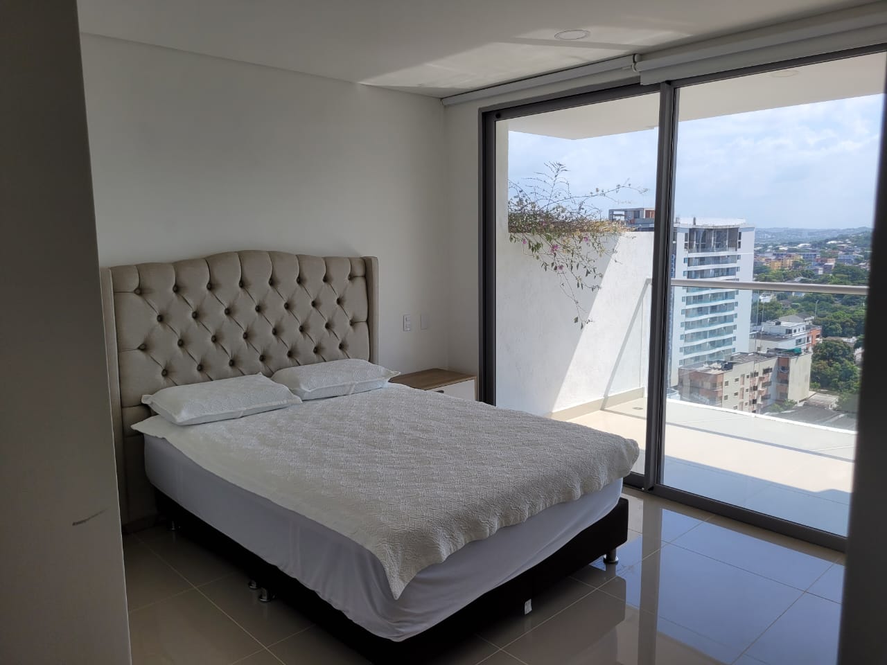 APARTAMENTO EN VENTA CRESPO - CARTAGENA