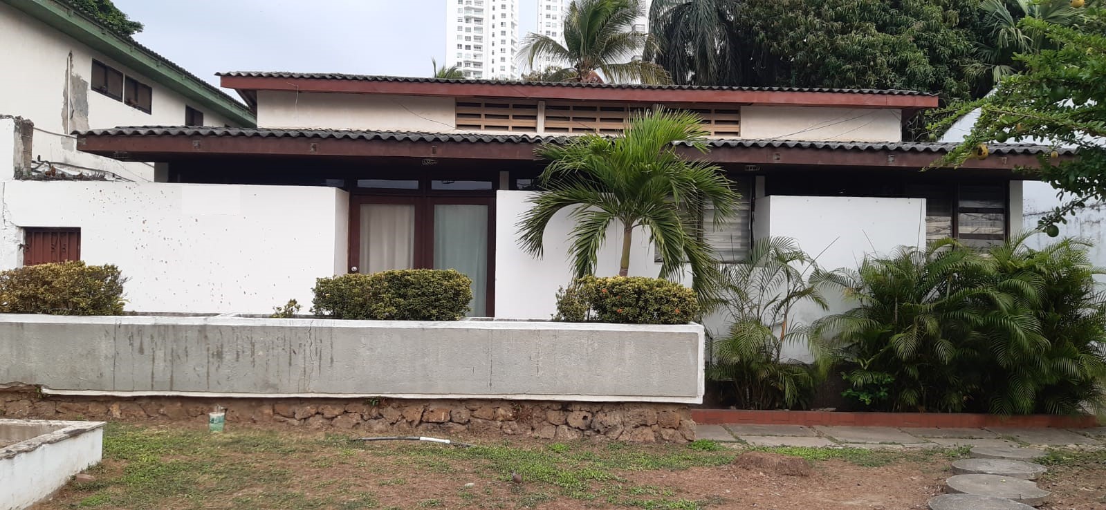 CASA EN VENTA MANGA  – CARTAGENA