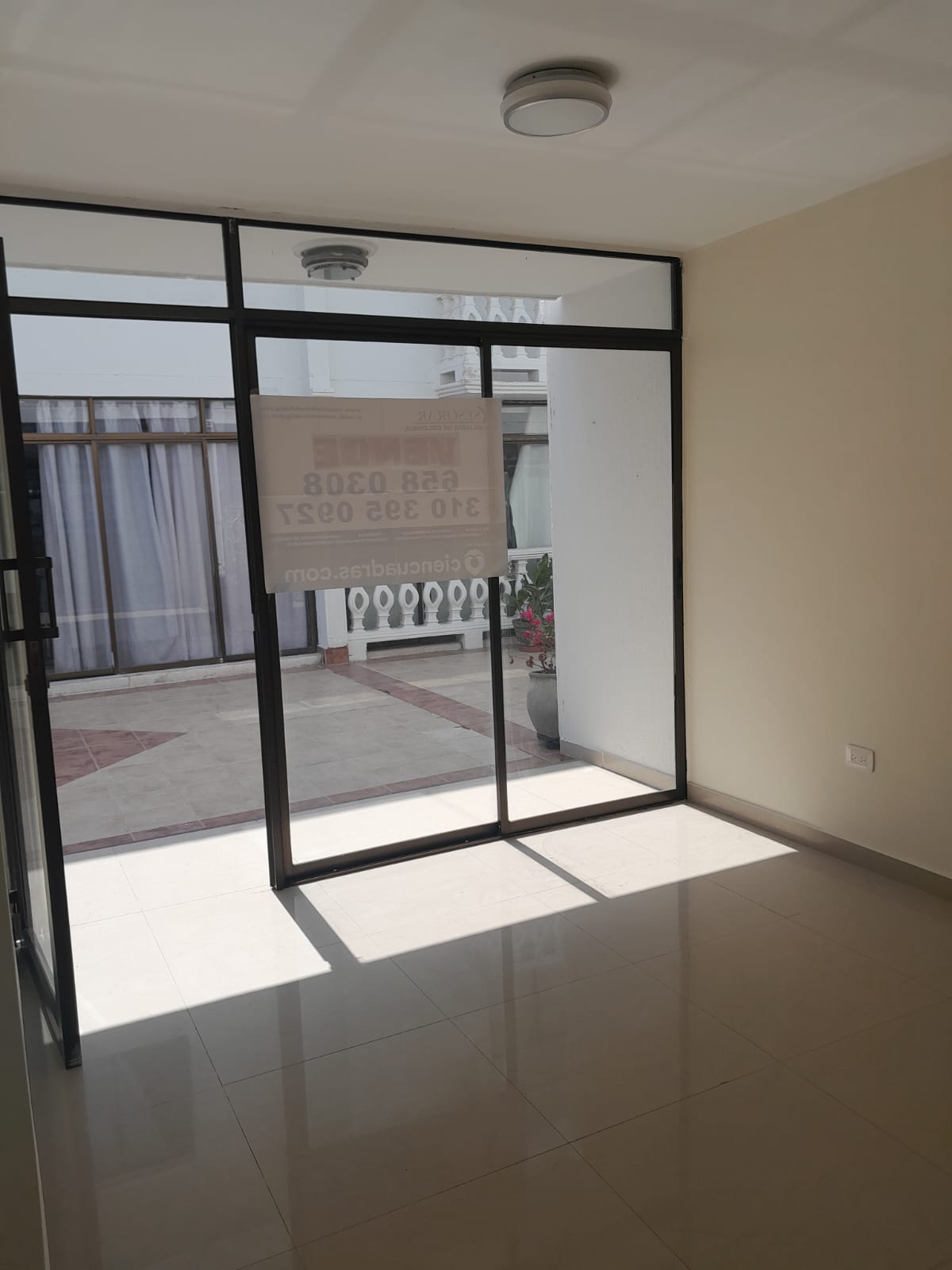 CASA EN ARRIENDO  MANGA - CARTAGENA
