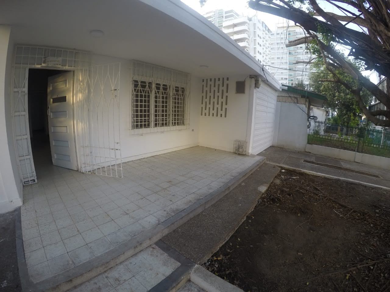 CASA EN VENTA MANGA  – CARTAGENA