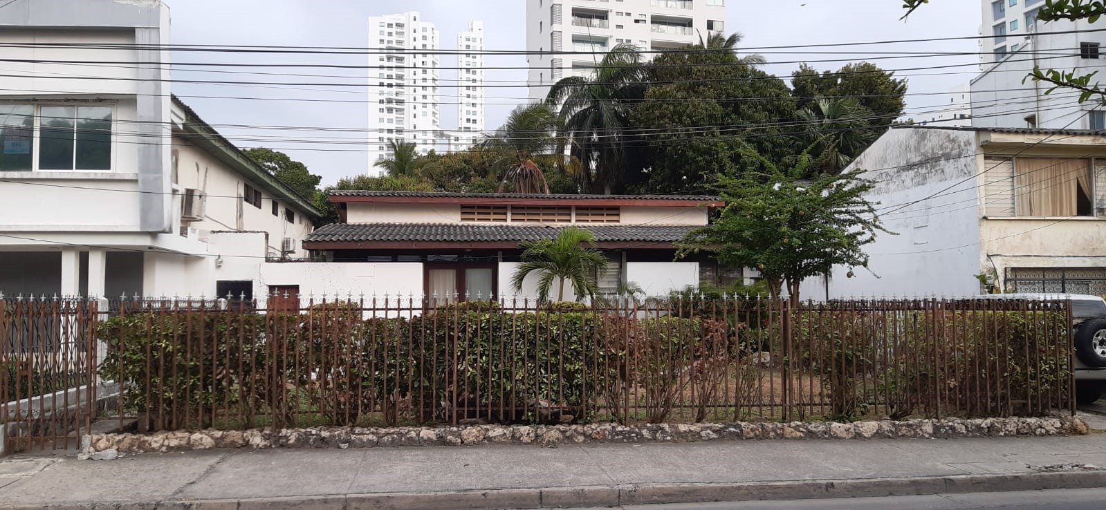CASA EN VENTA MANGA  – CARTAGENA
