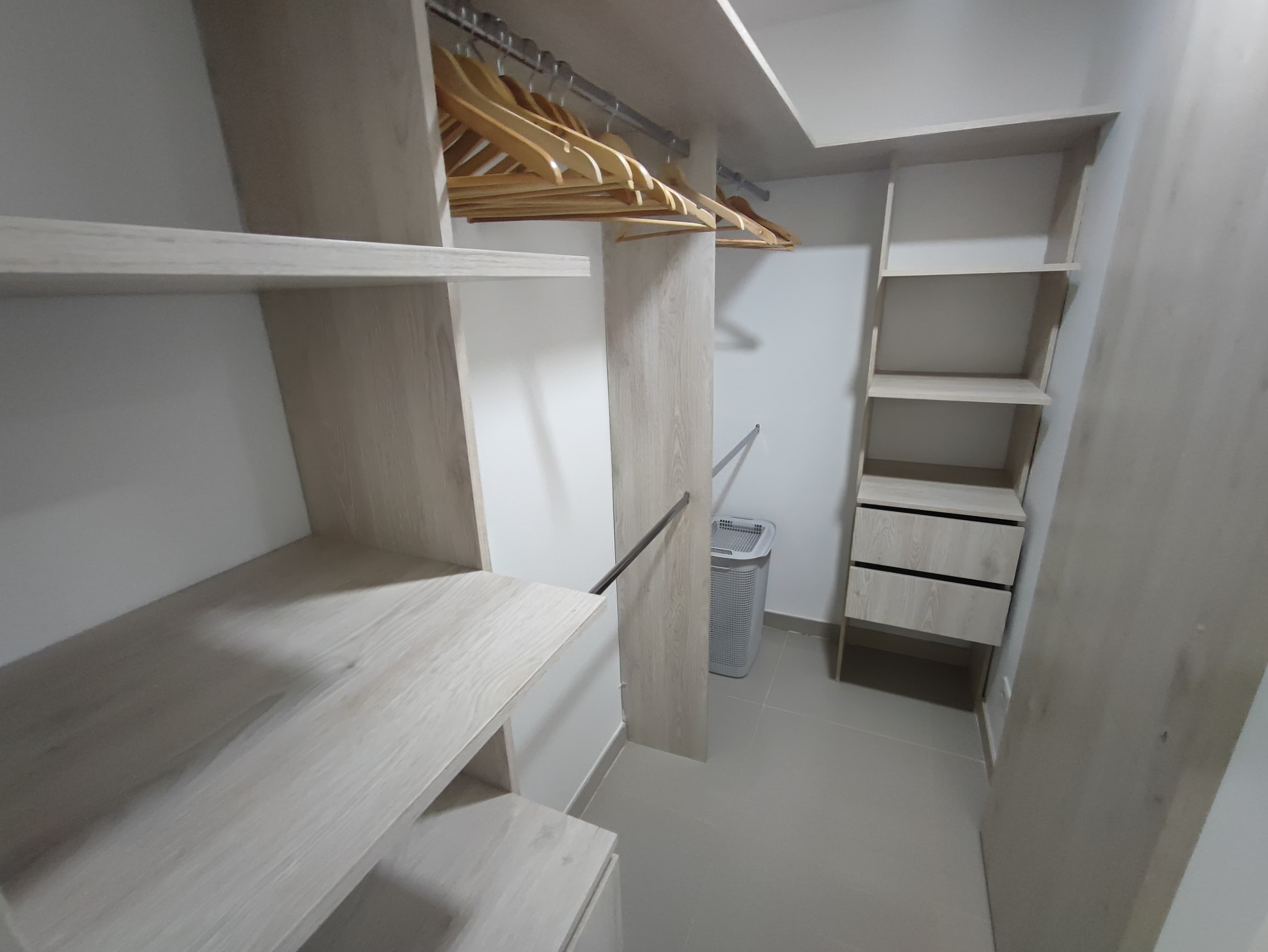 Apartamento en Serena del Mar - Permuta Local En B/quilla o Cartagena