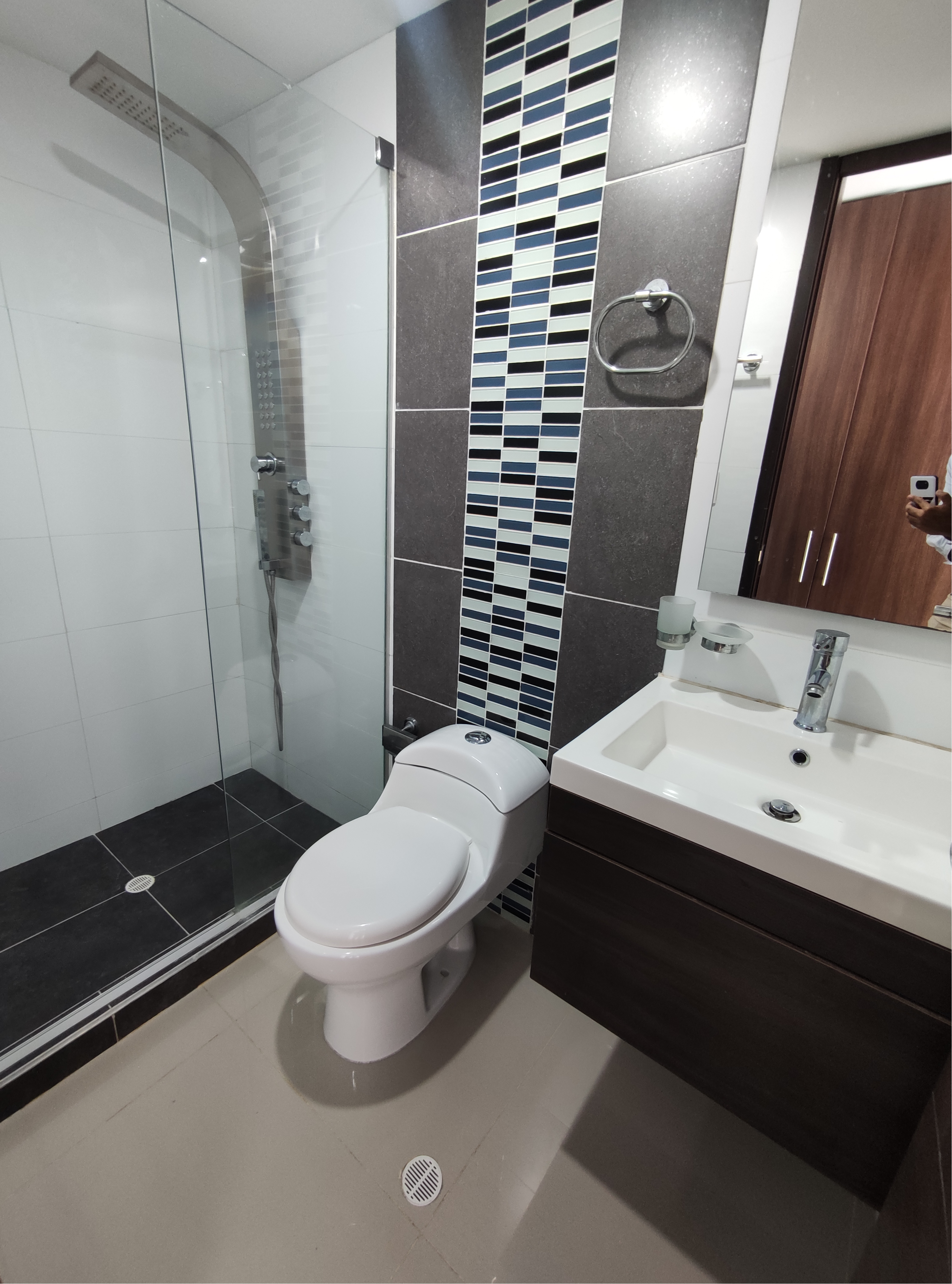 APARTAMENTO EN ARRIENDO CRESPO- CARTAGENA