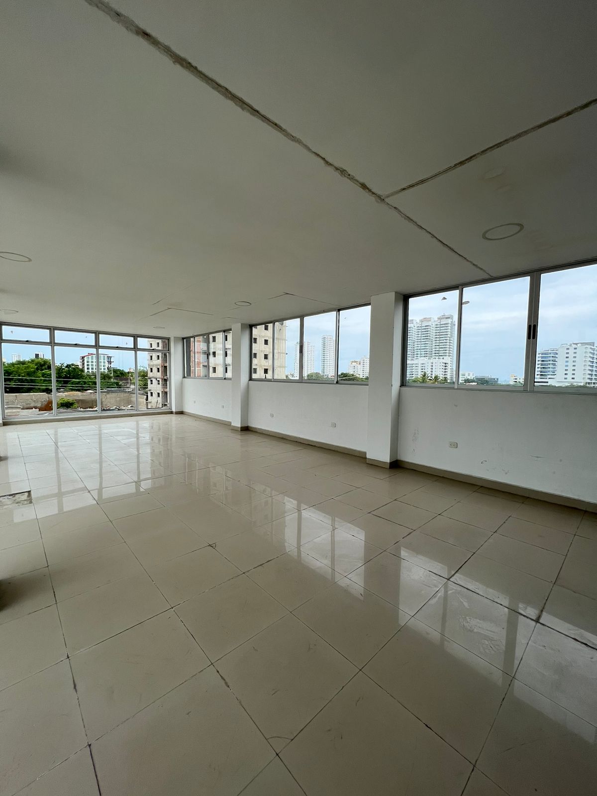 LOCAL EN ARRIENDO - TORICES - CARTAGENA