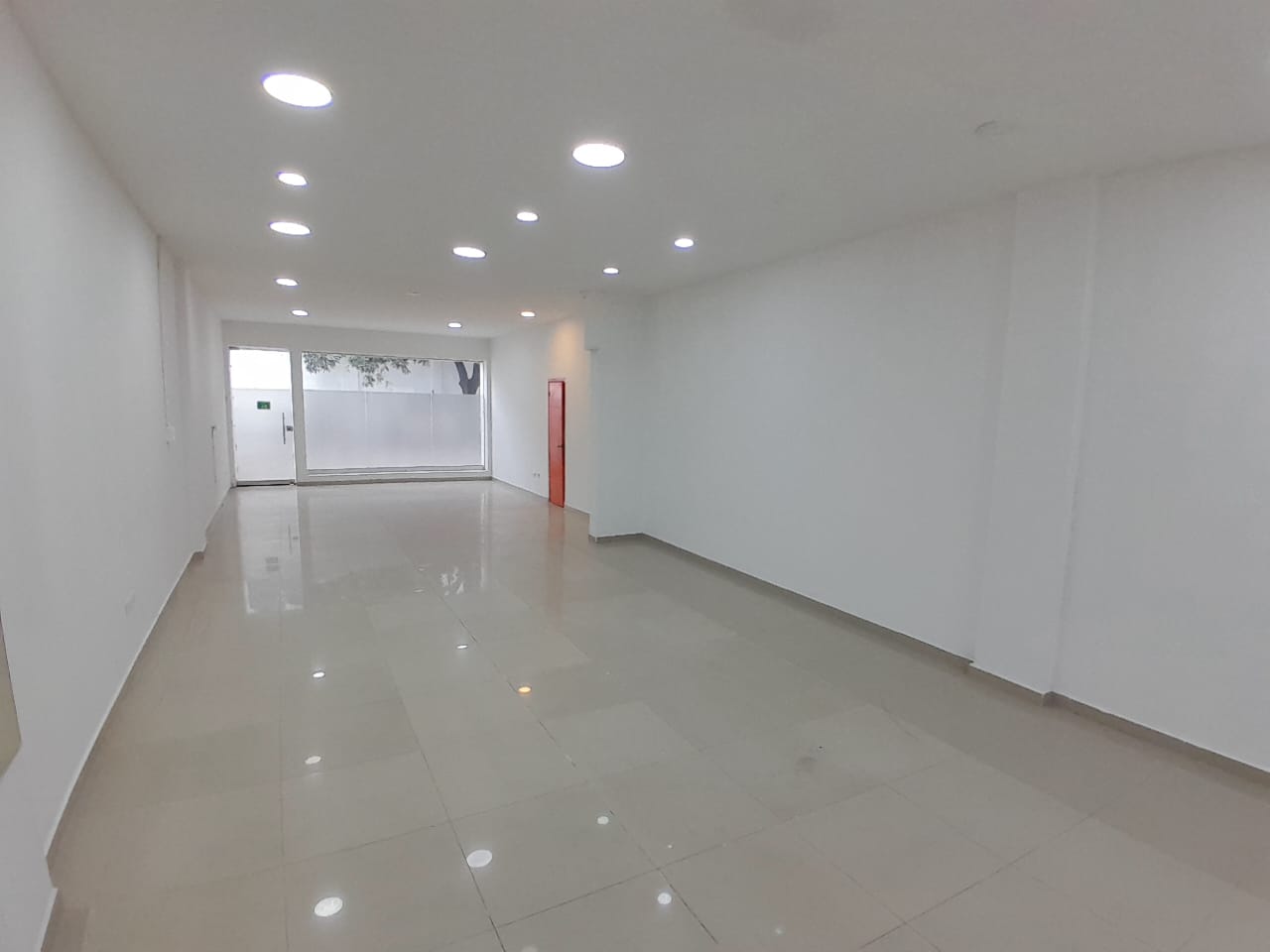 LOCAL EN ARRIENDO BOCAGRANDE - CARTAGENA