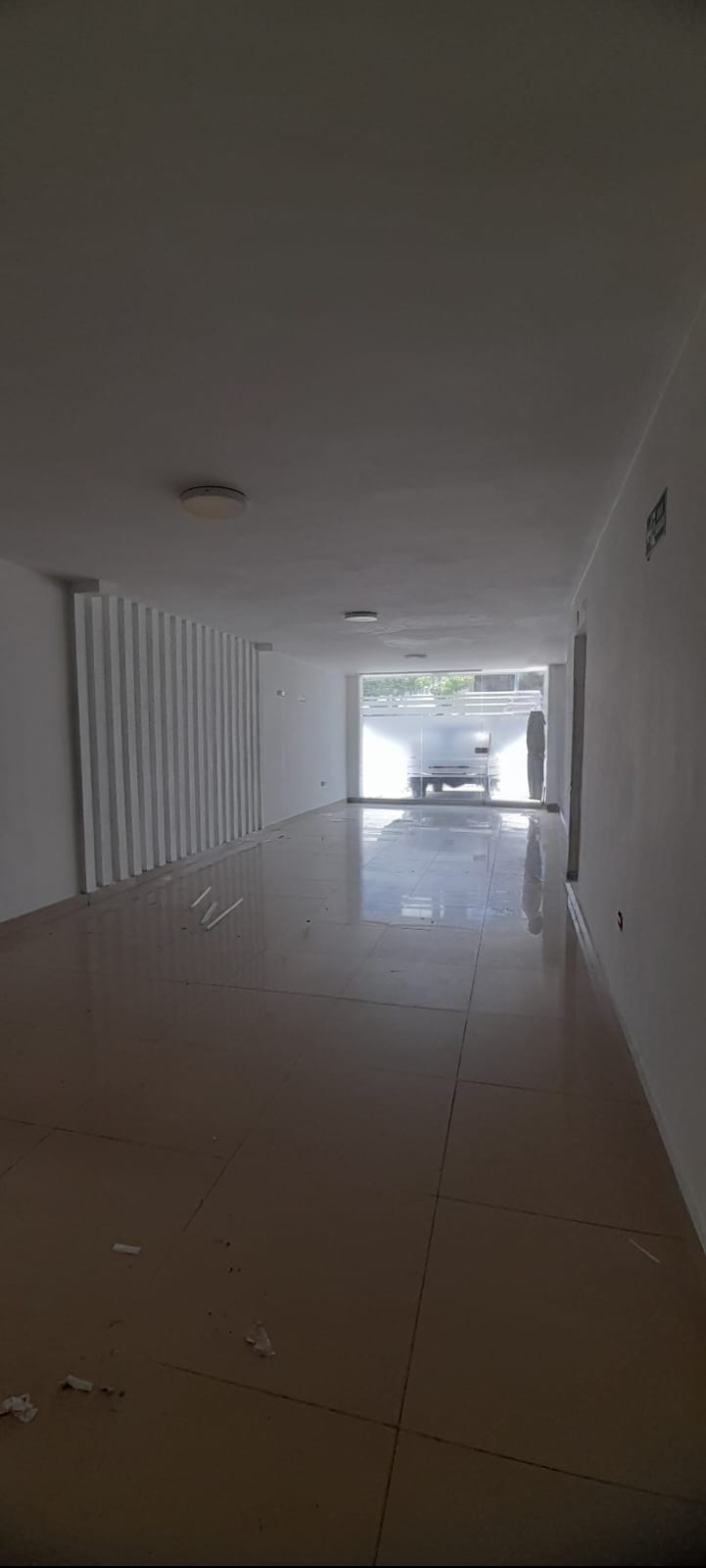 ARRIENDO LOCAL BOCAGRANDE